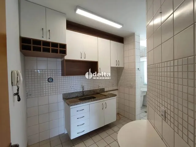 Imagem 11: Apartamento com 2 Quartos Sendo 1 Suíte, Disponível para Locação no Bairro Centro Em