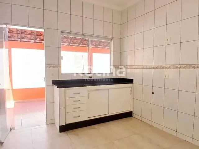 Imagem 2: Casa para Alugar, 3 Quartos, Granada - Uberlândia/Mg - Rotina Imobiliária