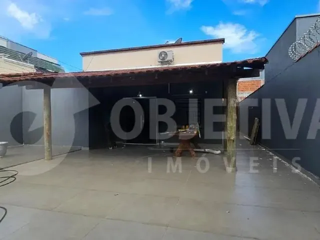 Imagem: Casa para Aluguel, 3 Quartos, 1 Suíte