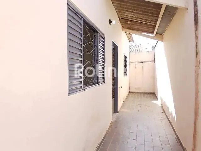 Imagem 4: Casa para Alugar, 2 Quartos, Segismundo Pereira - Uberlândia/Mg - Rotina Imobiliária