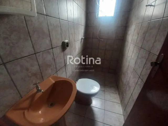 Imagem 9: Casa para Alugar, 2 Quartos, Segismundo Pereira - Uberlândia/Mg - Rotina Imobiliária