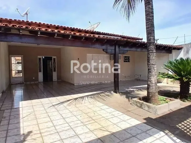 Imagem: Casa para Alugar, 3 Quartos, São Jorge