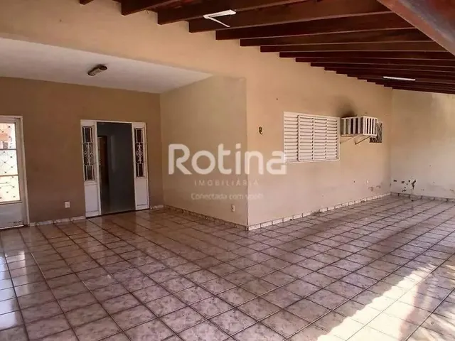 Imagem 4: Casa para Alugar, 3 Quartos, São Jorge - Uberlândia/Mg - Rotina Imobiliária