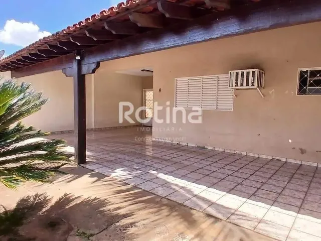 Imagem 7: Casa para Alugar, 3 Quartos, São Jorge - Uberlândia/Mg - Rotina Imobiliária