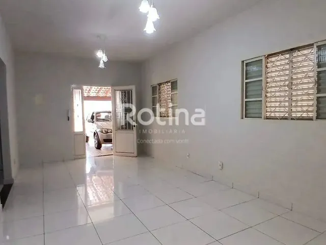 Imagem 10: Casa para Alugar, 3 Quartos, São Jorge - Uberlândia/Mg - Rotina Imobiliária