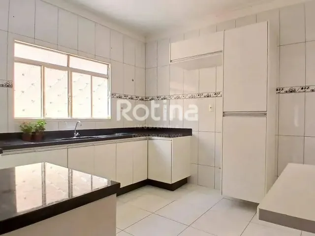 Imagem 9: Casa para Alugar, 3 Quartos, São Jorge - Uberlândia/Mg - Rotina Imobiliária