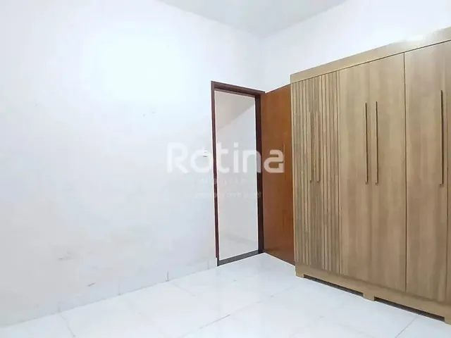Imagem 5: Casa para Alugar, 3 Quartos, São Jorge - Uberlândia/Mg - Rotina Imobiliária