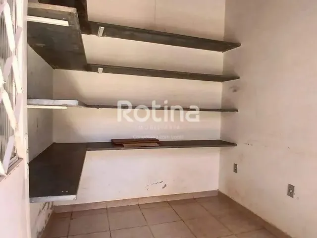 Imagem 15: Casa para Alugar, 3 Quartos, São Jorge - Uberlândia/Mg - Rotina Imobiliária
