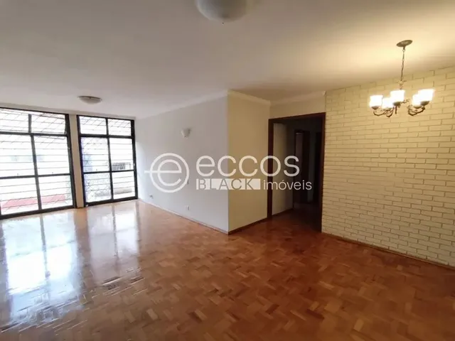 Imagem: Apartamento para Aluguel, 3 Quartos, Centro