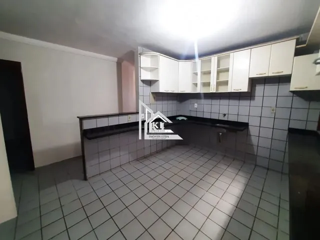 Imagem 3: Excelente Casa À Venda em Nova Parnamirim - 3 Quartos (2 Suítes), Dependência, Lado