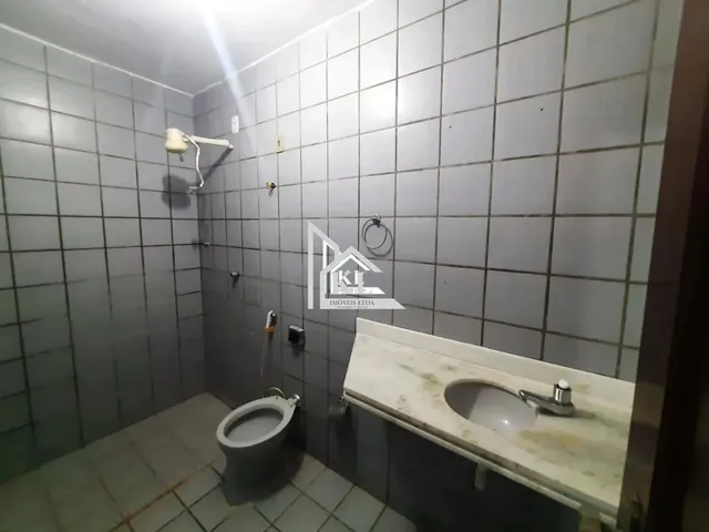 Imagem 2: Excelente Casa À Venda em Nova Parnamirim - 3 Quartos (2 Suítes), Dependência, Lado