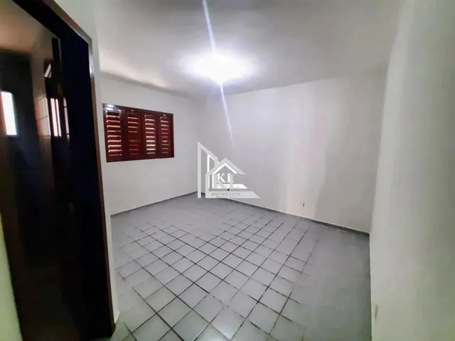 Imagem 6: Excelente Casa À Venda em Nova Parnamirim - 3 Quartos (2 Suítes), Dependência, Lado