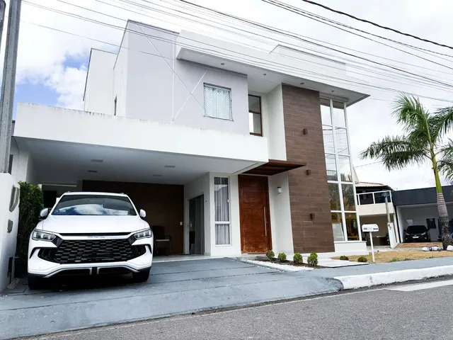 Imagem: Linda Casa Duplex de Esquina no Central