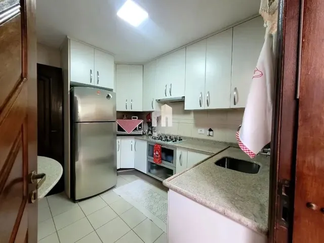 Imagem 14: Sobrado com 4 Dormitórios À Venda por R$805.000,00, 148M² - Tarumã - Curitiba/Pr