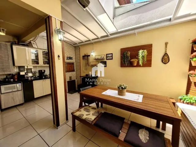 Imagem 15: Sobrado com 4 Dormitórios À Venda por R$805.000,00, 148M² - Tarumã - Curitiba/Pr
