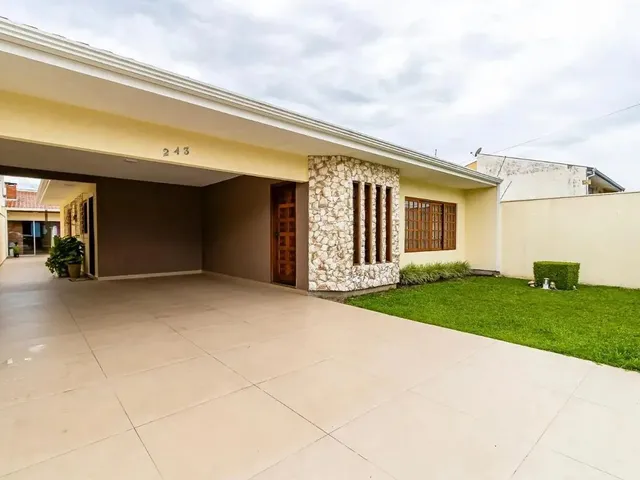 Imagem: Casa À Venda no Capão da Imbuia 4 Quartos