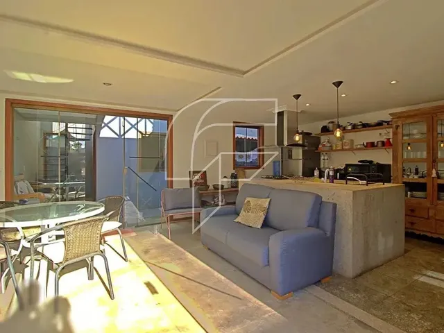 Imagem 8: Imóvel para Venda Possui 250 Metros Quadrados com 5 Quartos em Enseada Azul - Guarapari