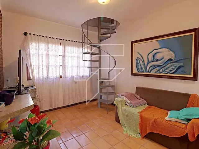 Imagem 2: Imóvel para Venda com 250 Metros Quadrados com 4 Quartos em Nova Guarapari - Guarapari