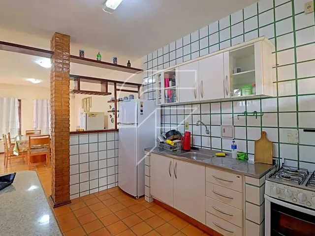Imagem 5: Imóvel para Venda com 250 Metros Quadrados com 4 Quartos em Nova Guarapari - Guarapari