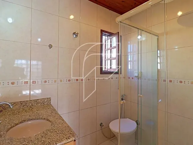 Imagem 9: Imóvel para Venda com 250 Metros Quadrados com 4 Quartos em Nova Guarapari - Guarapari