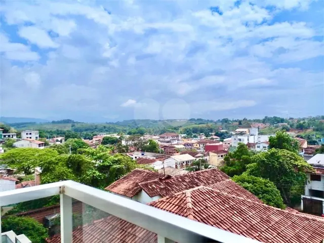 Imagem: Apartamento com 3 Quartos À Venda em Meaípe