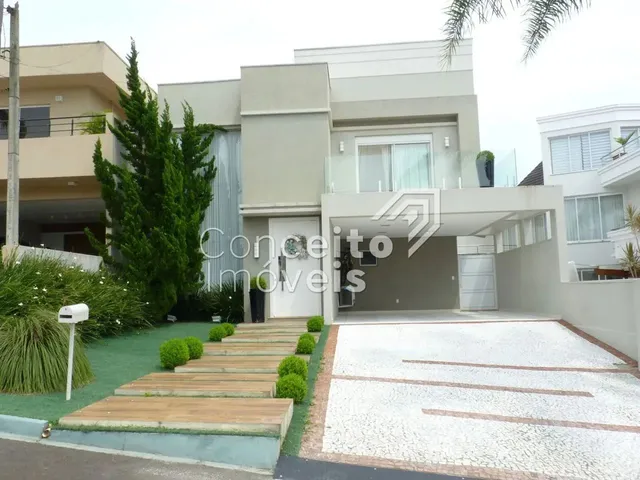 Imagem: A casa em condomínio possui 3 Dormitórios, 4 Banheiros, 4