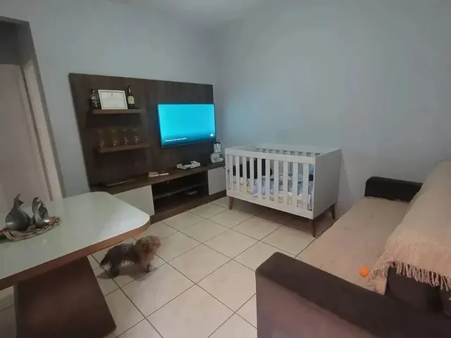 Imagem: O apartamento possui 2 Dormitórios, 1 Banheiro, Acomodam 3