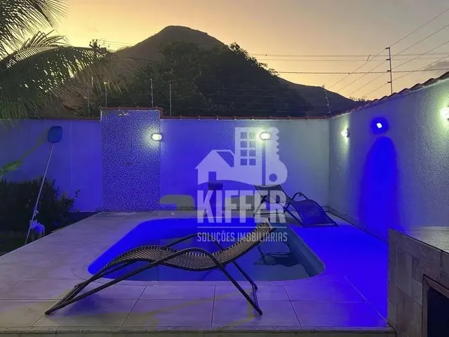 Imagem: Casa com 2 Dormitórios À Venda, 220 M²