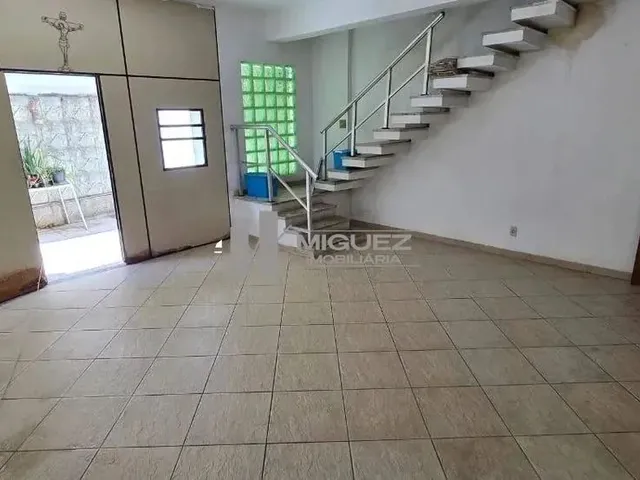 Imagem 16: Apartamento Tipo Casa - Rua Jorge Rudge (Vila Isabel). 2 Salas, 6 Quartos, Sendo 1 Suíte