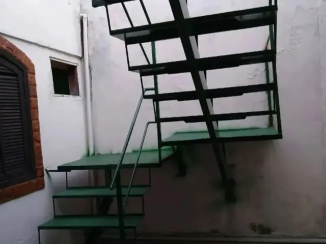 Imagem 5: Imóvel para Venda Possui 240 Metros Quadrados com 3 Quartos em Ponte Preta - Queimados