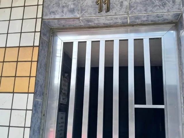 Imagem: O apartamento possui 2 Dormitórios, 1 Banheiro, 73m² de