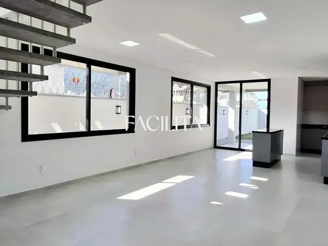 Imagem: Casa com 3 Quartos no Bairro Lagoa da Conceição