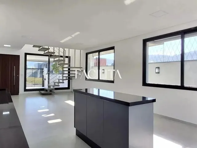 Imagem 2: Casa com 3 Quartos no Bairro Lagoa da Conceição, Florianópolis