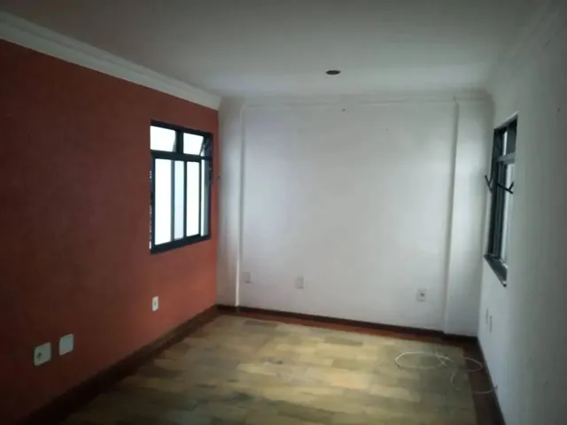 Imagem: Apartamento de 2 Quartos com Garagem no
