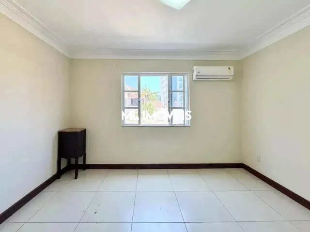 Imagem 4: Casa para Aluguel, 5 Quartos, 2 Suítes, 4 Vagas, Praia do Pecado - Macaé/Rj