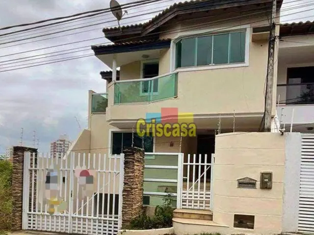 Imagem: A casa possui 3 Dormitórios, 3 Suítes, 3 Banheiros, 3
