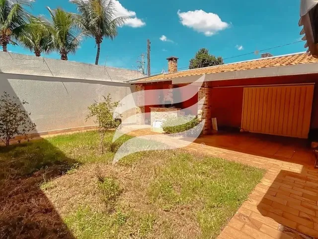 Imagem: Casa 02 Quartos com Jardim À Venda no Bairro