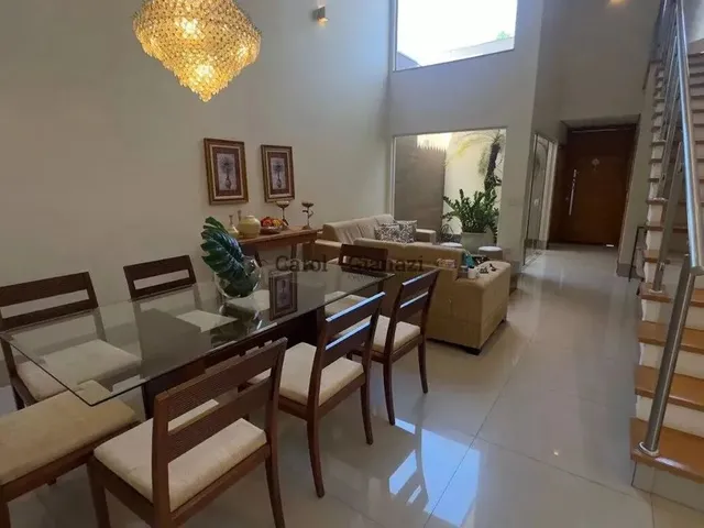 Imagem: A casa possui 3 Dormitórios, 2 Suítes, 3 Banheiros, 2
