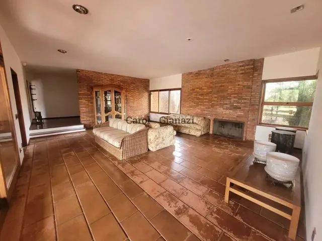Imagem: A casa possui 5 Dormitórios, 5 Suítes, 5 Banheiros, 4