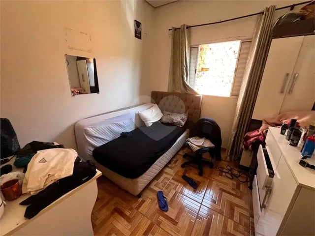 Imagem 2: Casa com 3 Quartos À Venda em Vila Barth - Sp