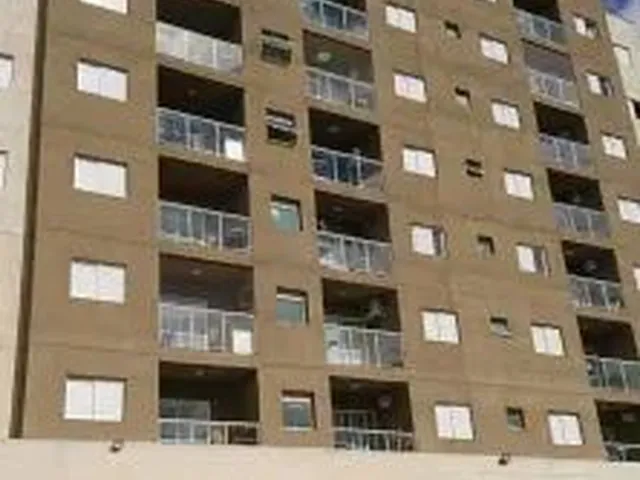 Imagem: O apartamento possui 2 Dormitórios, 1 Suíte, 1 Banheiro,