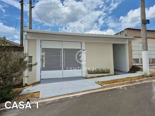 Imagem: A casa possui 2 Dormitórios, 1 Banheiro, 2 Vagas na