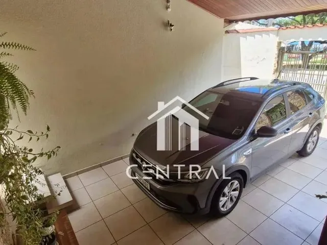 Imagem: Casa com 4 Dormitórios À Venda, 200 M²