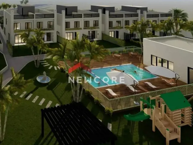 Imagem: Casa de Condomínio em Estrada Velha - Praia