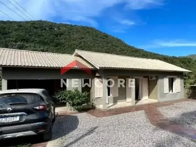 Imagem: Casa em Estrada Geral do Morro do Mirim