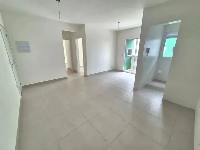 Imagem 9: Imóvel para Venda Possui 62 Metros Quadrados com 2 Quartos em São Luiz - Criciúma - Sc
