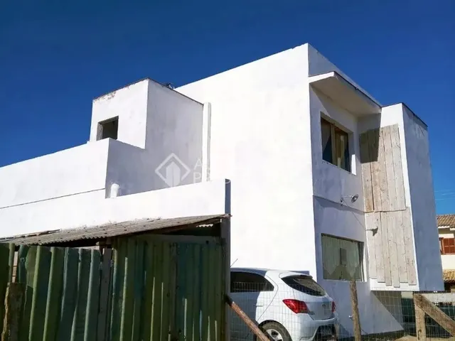 Imagem 1: Casa em Construção, 3 Dorms. Sendo 2 Suítes