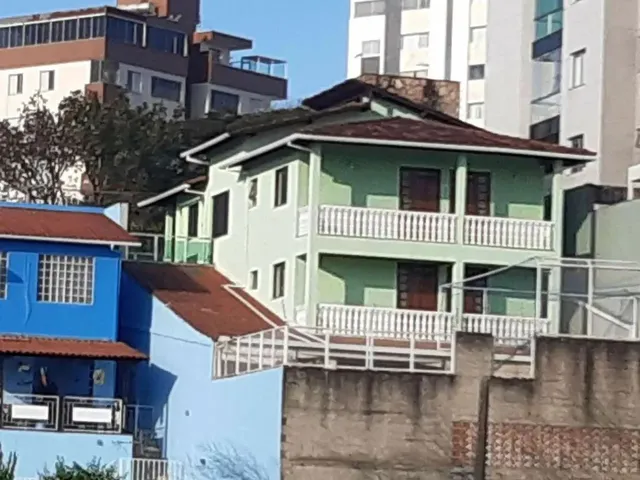 Imagem: Casa em Rua Queluzita - Fernão Dias - Belo