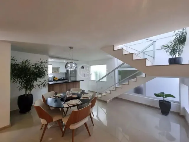 Imagem: Casa Duplex 4 Quartos À Venda em Pitangueiras