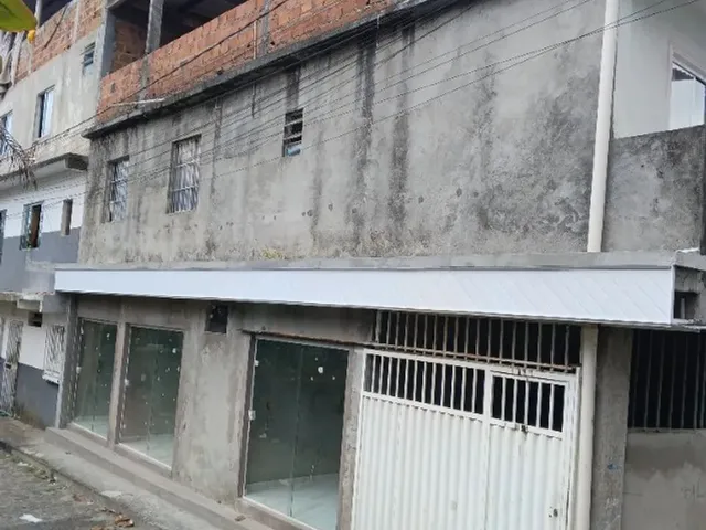 Imagem 9: Vendo Casa com Três Comercio Bem Localizada em Simões Filho,Cia1 Vida Nova (Atrás